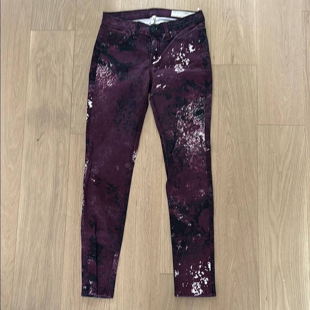 Stylish Purple and Black Splatter Leggings